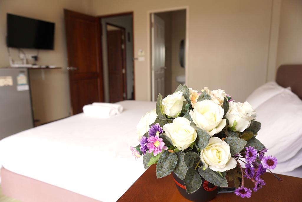 Chompu Nakarin Apartment Транг Екстер'єр фото