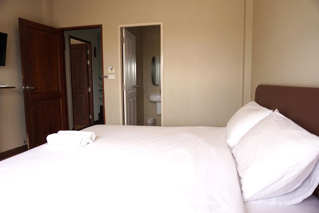 Chompu Nakarin Apartment Транг Екстер'єр фото